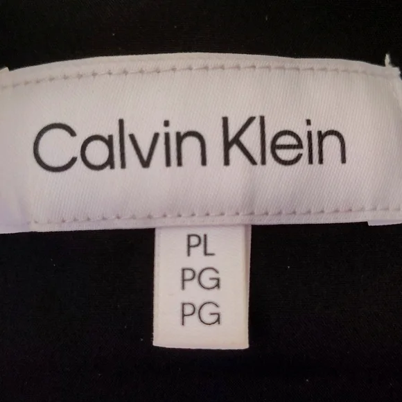 Basic Black Coat - Picture 2 of 8